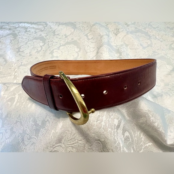 Coach ladies Belt with solid brass buckle. - Picture 5 of 12
